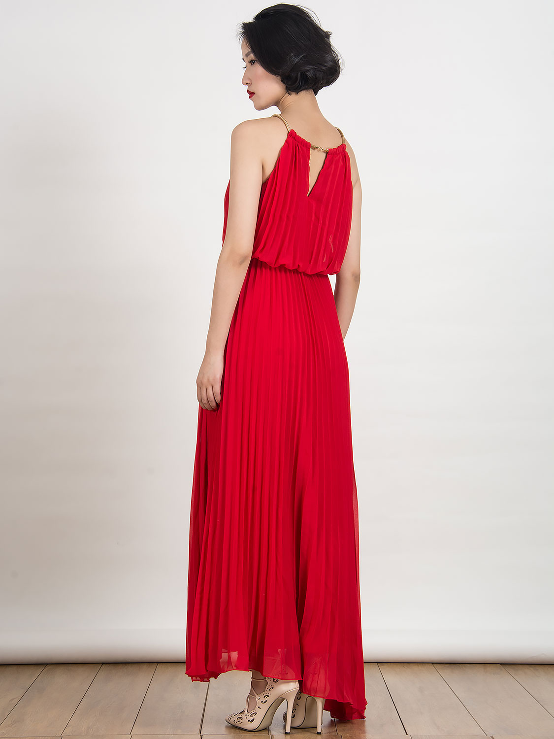 Red Halter Cut Out Sleeveless Pleated Chiffon Maxi Dress | Choies