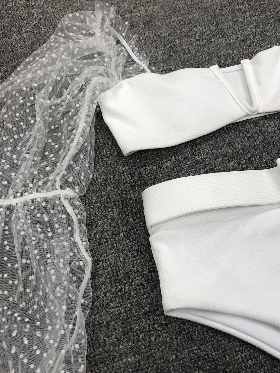 White Puff SleeveTop And High Waist Bottom Choies